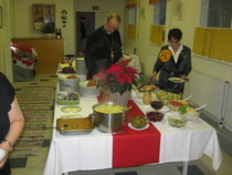 Irja juhli syntymäpäiviään Koveron Nuorisoseurantalolla