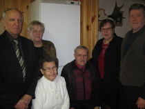 Hallituksen jäseniä syntymäpäivillä