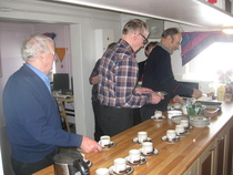 Kahvittelut jatkui kerhossa