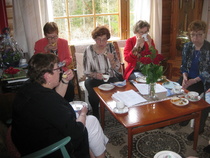 Kerholaisia Joukon vieraina